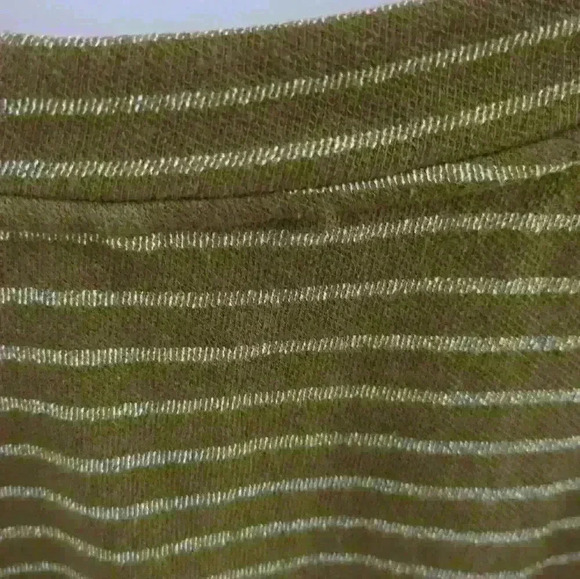🌴2/$25🌴ST. JOHN'S BAY | Women's Olive/White Striped Cotton Long Sleeved Top - Picture 5 of 5